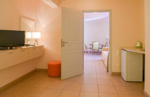 Fira Casa | Atrium Villa