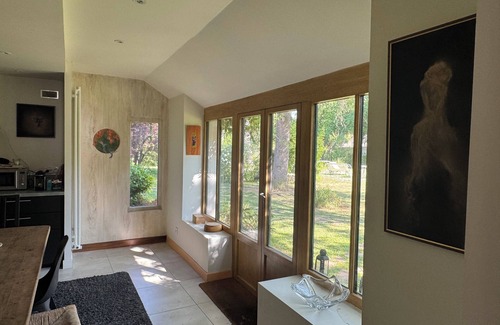 Bercheres-sur-Vesgre Casa | Attached house in walled garden 60 km from Paris, charming village