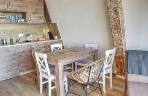 Lisina Apartamento | ATTIC 7
