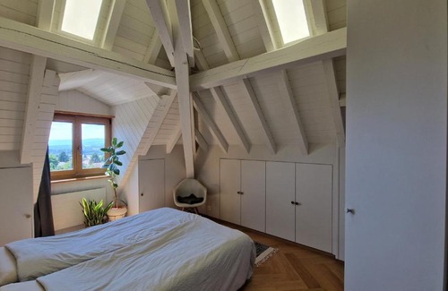 Jouxtens-Mezery Apartamento | Attic Apartement - Penthouse 2 Bedrooms