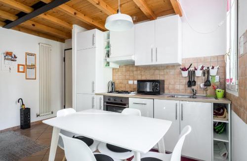 Historic Center Apartamento | Attic In Historical Center Bologna