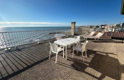 Old Town Apartamento | ATTIC PARADISE Big Terrace on the Sea - AGENZIA COCAL