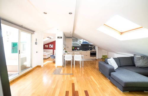 Aci Catena Apartamento | Ático con vistas al mar entre el mar y el Etna
