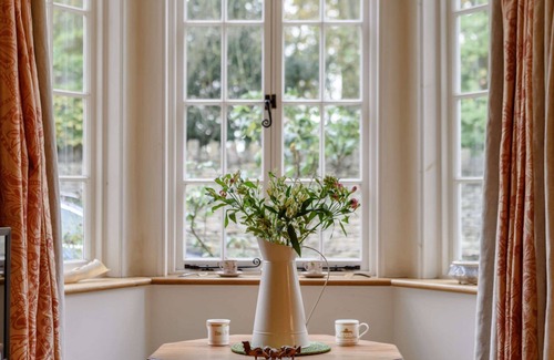 Laverton Cabaña | Attractive and stylish Cotswold cottage with wonderful rural views - Pear Tree Cottage, Cherington