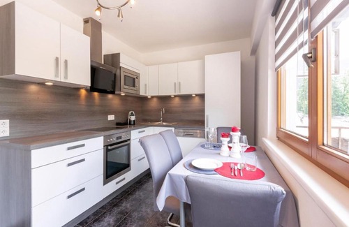 Kirchbichl Apartamento | Attractive apartment with terrace