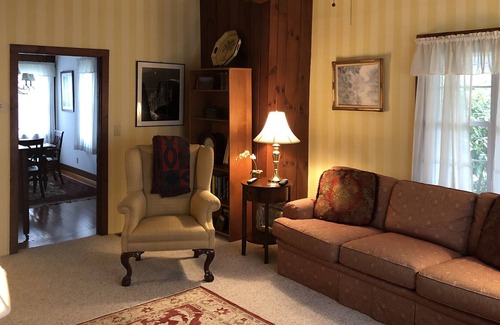Laurel Park Cabaña | Atractivo Cottage Rodeado de jardines