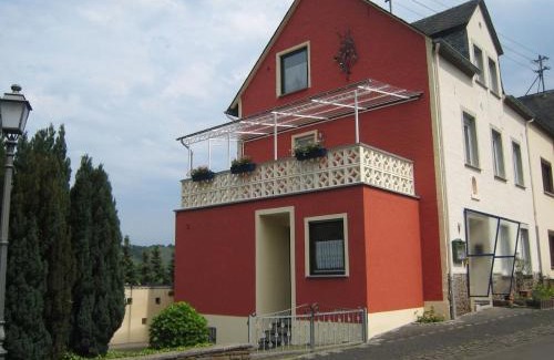 Bremm Casa | Attractive holiday home in Bremm with garden