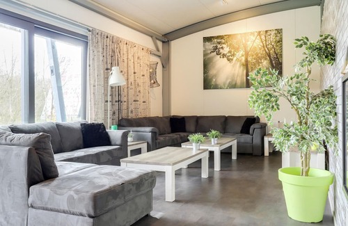 Noordwolde Casa | Amplia y moderna villa para grupos en la naturaleza de Noordwoldse