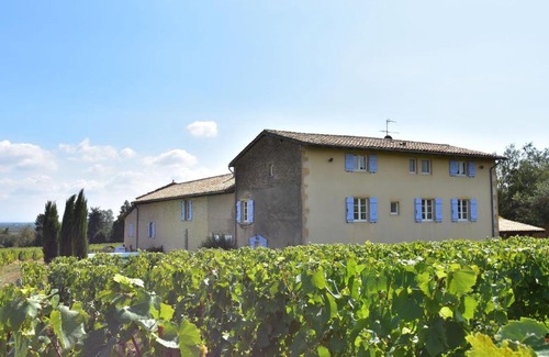 Chaintre Casa | Attractive Mansion in Vinzelles with Swimming Pool
