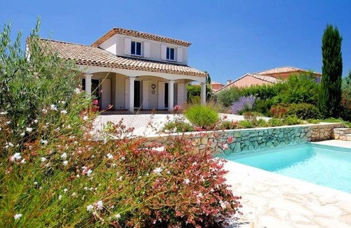 Nans-les-Pins Villa | Atractiva casa de vacaciones en una zona montañosa de Sainte Baume