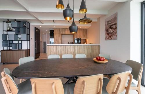 Kamperland Casa | Attractive villa with jetty