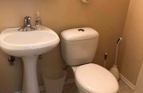 Fort McMurray Casa | ATTWOOD: 1 habitación, espacio T1