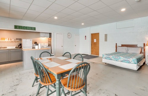 Briceville Condominio | ATV Adventures Await: Tennessee Riverside Retreat