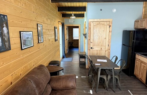 Bramwell Cabina | ATV TrailCamp: Sip's Shack-- Just seconds from the HMT Pocahontas Trailhead!