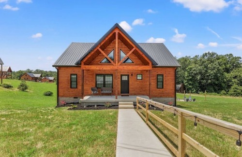 Rogers Cabina | ATV Trailer Parking/NEW/5 min to Natural Bridge