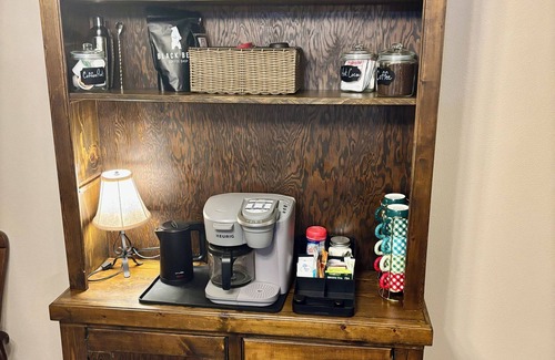 Bear Park Cabina | Spacious Cabin–Forest Vibes, Golf Nearby, ATV Trailer Parking, Dogs OK