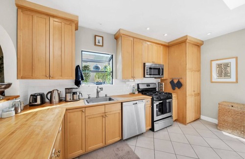 Atwater Village Casa | Atwater Oasis w/Pool and HotTub very Walkable Area