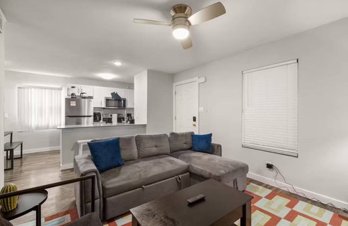 Hyde Park Apartamento | ATX Casa Norte BnB ~ Near Hyde Park & UT Campus