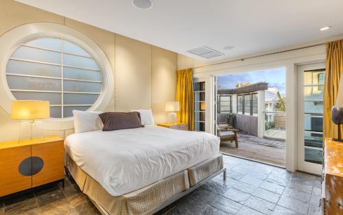 Grayton Beach Casa | Atypical by Oversee 30A