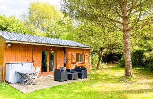 Plesidy Chalet De Esquí | Atypique Chalet la rivière sous votre fenêtre