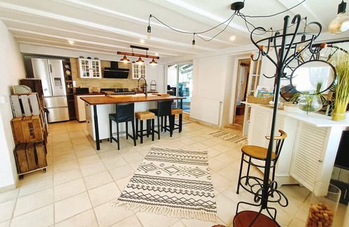 Salles sur Mer Casa | 🌴Atypique 🏡 MAISON de caractère & son SPA ⛱️ Châtelaillon-Plage, La Rochelle🌴