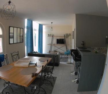 Parvillers-le-Quesnoy Apartamento | Au bonheur des Anes - Gîte Idylle