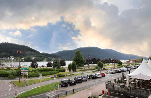 Corcieux Apartamento | Au Bord du Lac - Appt 6p vue lac et montagne
