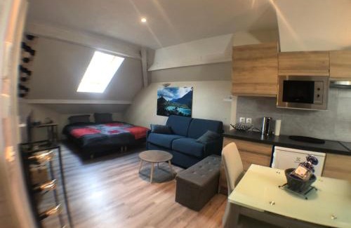 Duingt Apartamento | Au bord du lac d’Annecy, logement type Loft, dans résidence avec plage et ponton privée