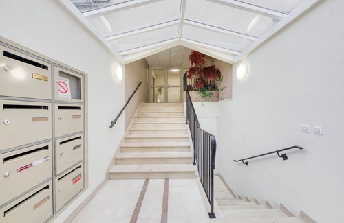Cergy Apartamento | 🌟AU BORD DU PORT🌟, relaxing studio with water view