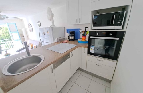 Le Gosier Apartamento | Au Bourg Appartement Jusqu'à 4 Personnes vue mer et Piscine