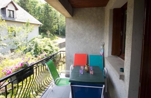 Besse-en-Chandesse Casa | Au Cœur de la Cité Médiévale de Besse