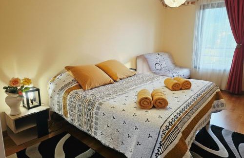 Saint-Jorioz Apartamento | Au cœur de St Jorioz, spacieux appartement avec terrasse et vue montagne.