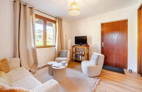 Taninges Apartamento | Au centre cosy et neuf proche station ski parking terasse