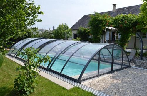 Monteaux Chalet De Esquí | Au Coeur du Bien-Etre, chalet avec piscine chauffée et couverte, SPA, sauna, massages