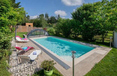 Monteaux Chalet De Esquí | Au Coeur du Bien-Etre, chalet avec piscine chauffée et couverte, SPA, sauna, massages