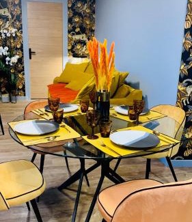 Saintes Apartamento | "Au Fil de la Charente" - Coeur de Saintes - WIFI Clim - Classé 4 étoiles - 4 pers