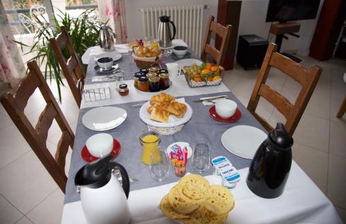 Eu Cama Y Desayuno | Au Jardin Saint Laurent