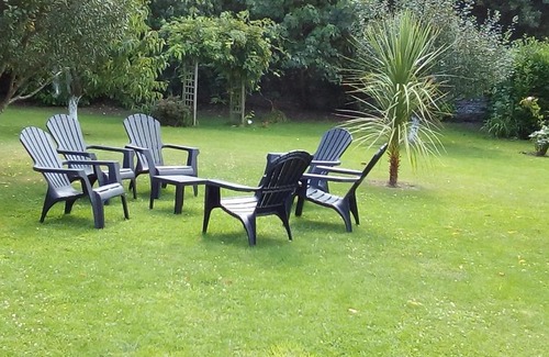 Saint-Jouan-des-Guerets Cama Y Desayuno | Au Logis De La Rance Bed and Breakfast