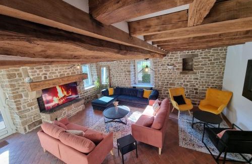 Saint-Quentin-sur-le-Homme Casa | Au Mont De La Quintine # Piscine & Jacuzzi #