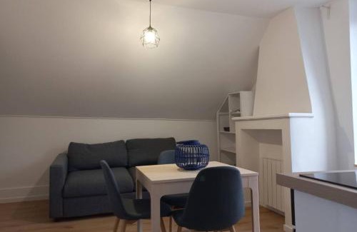 Besancon Apartamento | Au Montjoux, côté jardin