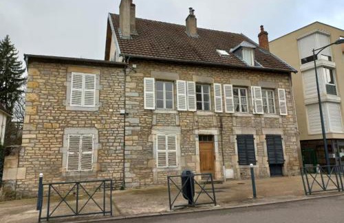 Besancon Apartamento | Au Montjoux, côté jardin