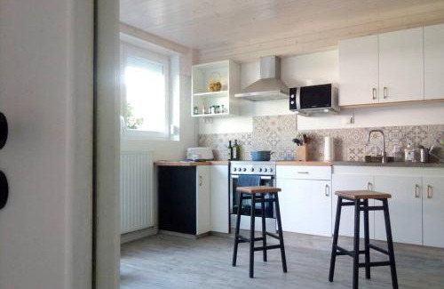 Issoire Apartamento | Au parfait, T2 Rdc, frais, jardin, calme, parking, idéalement placé
