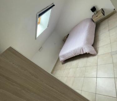 Cornillon-Confoux Apartamento | Au petit Olivier, Appartement avec jardin et piscine
