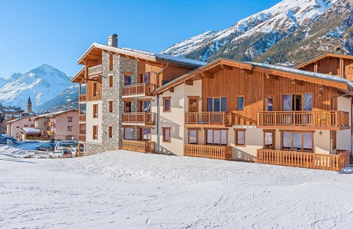 Lanslevillard Condominio | Au pied des pistes | T2 + cabine | Piscine + sauna