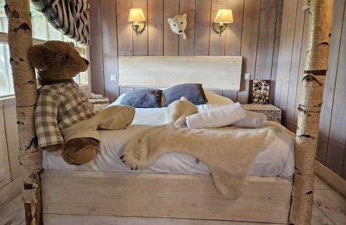 Essuiles Casa | Au Refuge Des 3 Ours - Chambres d'hôtes et cabanes