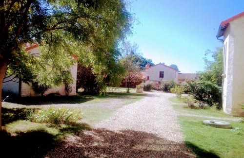 Braye-Sous-Faye Casa | Au repos des elfes