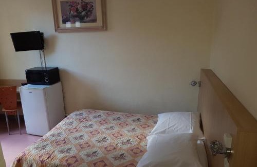 11th Arrondissement Hotel | Au Royal Mad