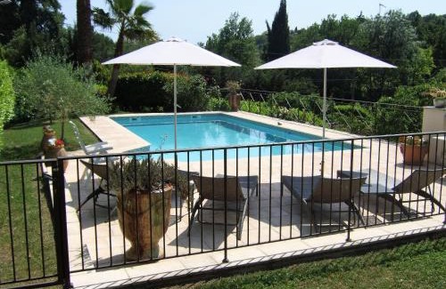 Saint-Paul-de-Vence Casa | Au vallon rouge (Suite double)
