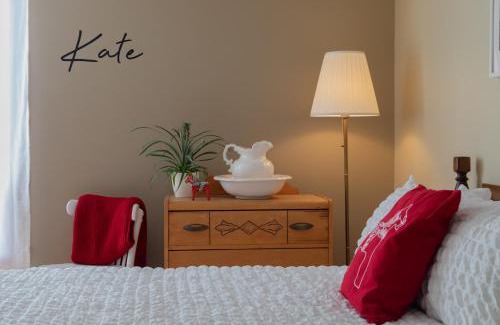 Saint Ferreol les Neiges Hotel | Auberge & Campagne