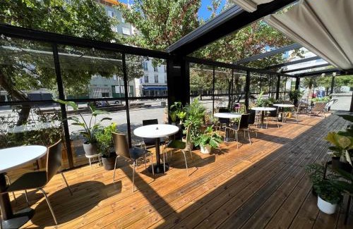 Quartier de la Chapelle Hostal | Auberge de Jeunesse HI Paris Yves Robert